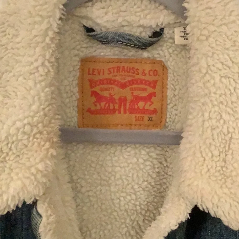 LEVI STRAUSS SHERPA TRUCKER JACKET - Picture 3 of 11